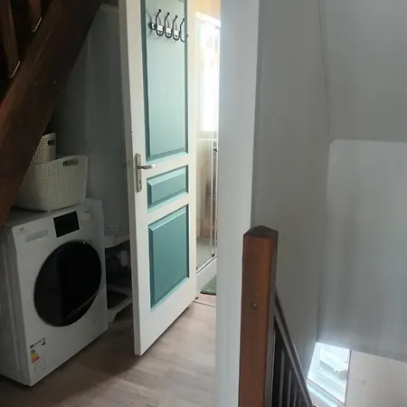 Le De Jeanne * La Fere