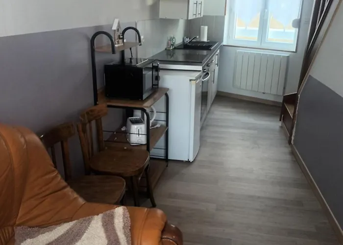 Le De Jeanne * La Fere